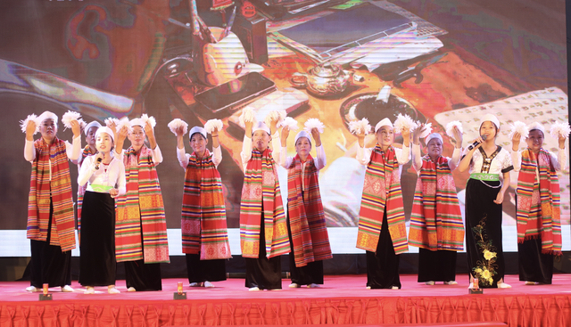 Đà Bắc: Tự hào với những di sản văn hóa bản địa - Ảnh 8.
