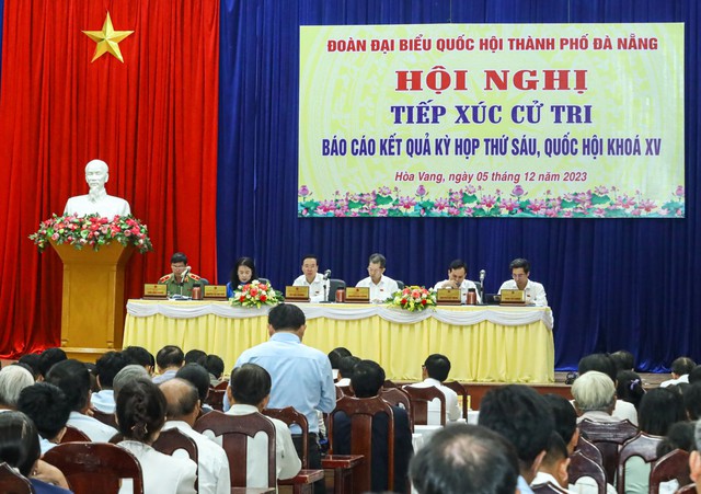 Chủ tịch nước Võ Văn Thưởng tiếp xúc cử tri tại Đà Nẵng - Ảnh 1.
