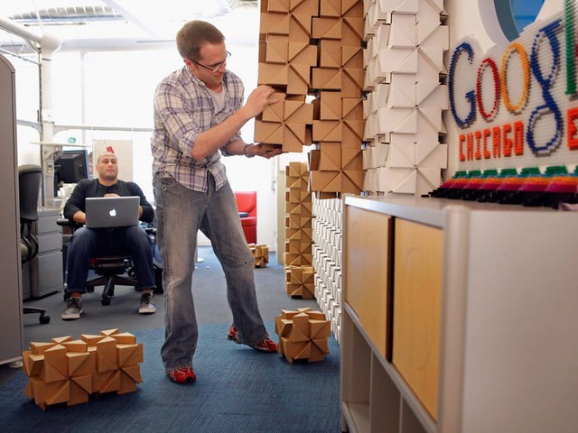 &quot;Đột nhập&quot; văn phòng làm việc của Google trên toàn thế giới: Toàn thiết kế độc lạ, có cả sân bóng đá bên trong! - Ảnh 11.