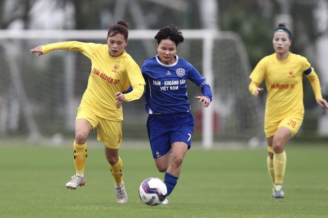 Khai mạc Giải Bóng đá Nữ Cúp quốc gia 2023: Thái Nguyên T&T, Hà Nội I và TP Hồ Chí Minh có chiến thắng đầu tay - Ảnh 1.
