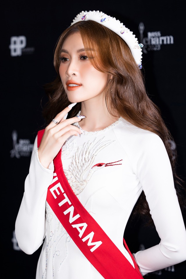 Thanh Thanh Huyền catwalk chưa được như kỳ vọng, hé lộ loạt hình ảnh trong Bán kết Miss Charm - Ảnh 5.