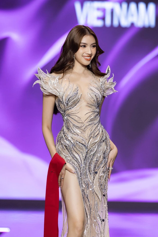 Phỏng vấn Thanh Thanh Huyền trước thềm Chung kết Miss Charm: Tôi không phải là một người catwalk quá xuất sắc nhưng... - Ảnh 2.