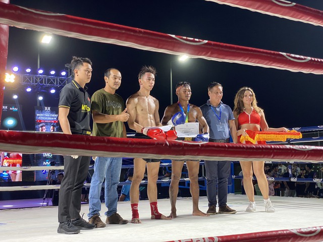 Các võ sĩ trong và ngoài nước so tài tại “Đêm chiến Muay Thai”  - Ảnh 4.