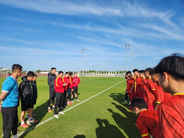 U20 Việt Nam đến UAE, tổng duyệt trước giải châu Á  - Ảnh 1.