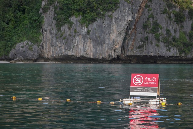 Nỗ lực cân bằng bền vững tại điểm đến du lịch nổi tiếng Thái Lan - Ảnh 1.