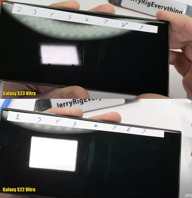 Kiểm chứng độ bền Galaxy S23 Ultra: Gập đôi không ‘xi nhê’, màn hình bị hơ lửa cũng không vấn đề trong khi iPhone 14 thì lại bị hỏng  - Ảnh 2.