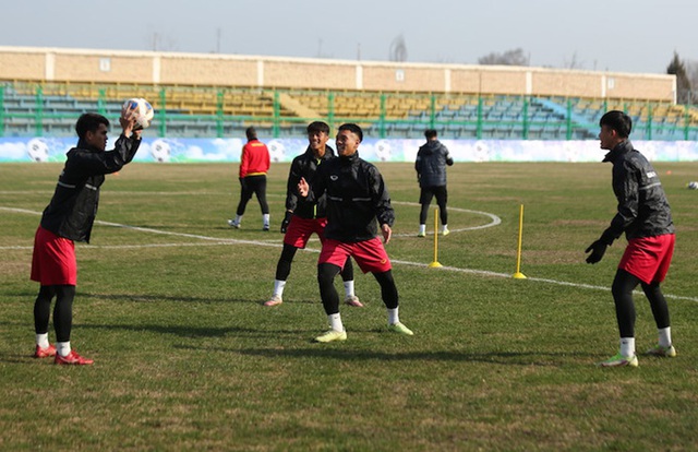 Khuất Văn Khang: 'Mục tiêu của U20 Việt Nam là nỗ lực từng trận đấu để giành chiến thắng'  - Ảnh 1.