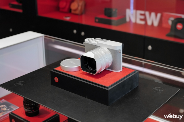 Mở hộp máy ảnh hạng sang Leica Q2 Ghost Edition: Trắng tinh như bông tuyết, hợp tác cùng Hodinkee, cấu hình không đổi - Ảnh 1.