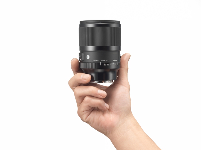 Sigma ra mắt ống kính 50mm F/1.4 Art mới cho hệ máy Sony: Gọn nhẹ hơn, lấy nét nhanh hơn, giá 20,5 triệu đồng - Ảnh 1.