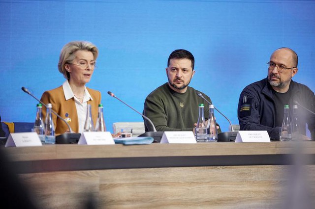Hội nghị thượng đỉnh Liên minh châu Âu - Ukraine: Khó thực hiện cam kết hỗ trợ Ukraine, nguyện vọng đưa Kiev sớm gia nhập EU không được đáp ứng - Ảnh 2.