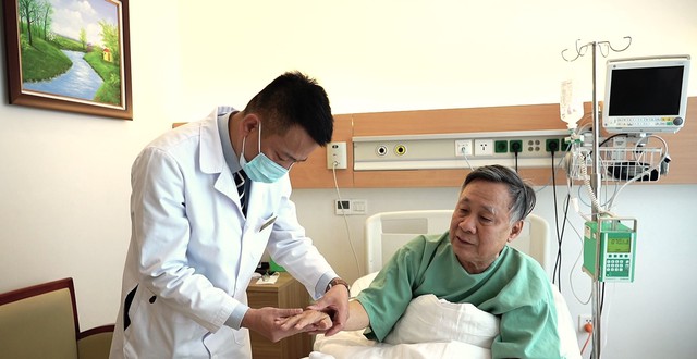Can thiệp mạch vành “chuẩn Mỹ” tại Vinmec: Nấc thang mới trong điều trị bệnh tim mạch tại Việt Nam - Ảnh 2.