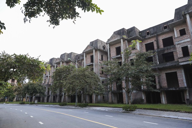 Hà Nội: Xót xa hàng trăm căn biệt thự “triệu đô” bỏ hoang tại khu đô thị Lideco  - Ảnh 8.