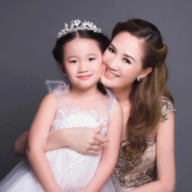 Cuộc sống của Hoa hậu Đàm Lưu Ly sau 28 năm đăng quang: 50 vẫn trẻ đẹp, không muốn nói tới hôn nhân - Ảnh 5.
