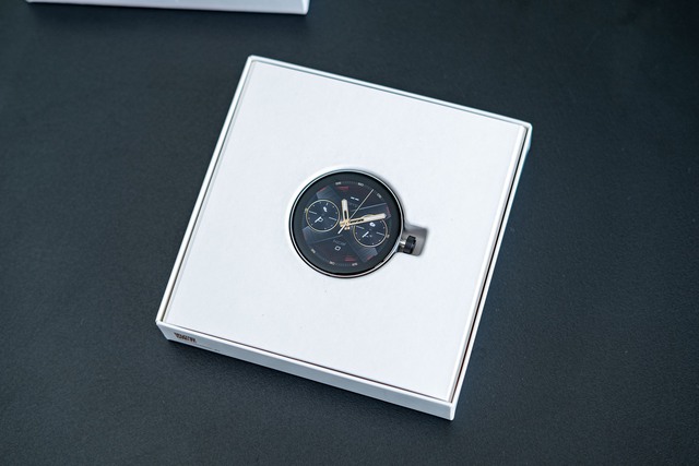 Trên tay Huawei Watch GT Cyber: Chiếc đồng hồ có khả năng biến hình - Ảnh 1.