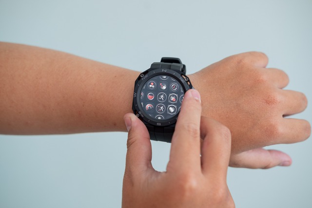 Trên tay Huawei Watch GT Cyber: Chiếc đồng hồ có khả năng biến hình - Ảnh 5.