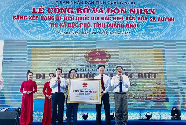 Văn hóa Sa Huỳnh đón nhận Bằng xếp hạng Di tích quốc gia đặc biệt - Ảnh 1.