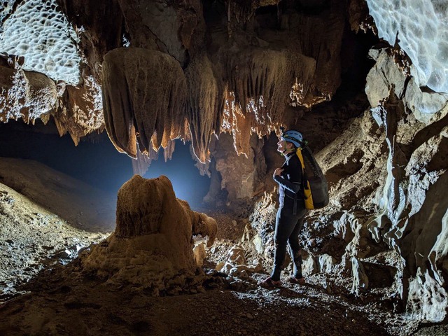 Nhiều hang động mới được phát hiện ở Quảng Bình - Ảnh 1.