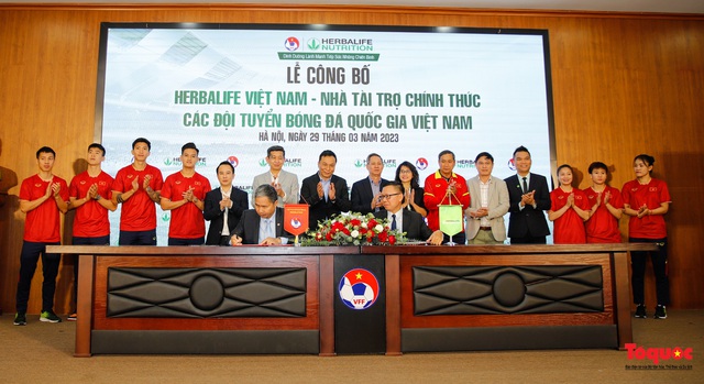 Liên đoàn bóng đá Việt Nam công bố nhà tài trợ chính thức các đội tuyển bóng đá quốc gia - Ảnh 1.