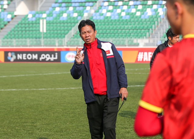 U20 Việt Nam bảo toàn lực lượng trước trận đấu với U20 Qatar - Ảnh 10.
