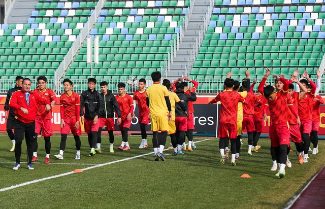 U20 Việt Nam bảo toàn lực lượng trước trận đấu với U20 Qatar - Ảnh 4.