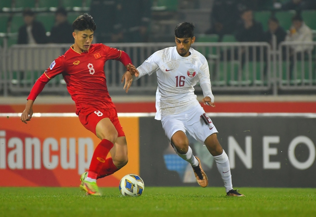 Màn ăn mừng chiến thắng đầy cảm xúc của U20 Việt Nam trước U20 Qatar - Ảnh 7.