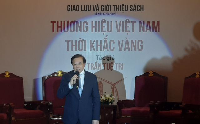 Cuốn sách về thương hiệu quốc gia đầu tiên của Việt Nam dưới góc nhìn thực tế - Ảnh 1.