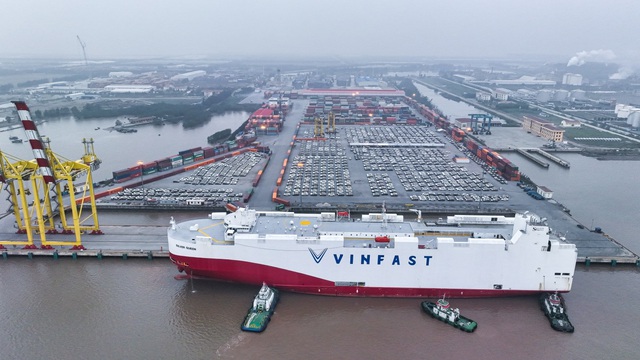 Vinfast xuất khẩu 1.879 xe VF8 tiếp theo tới Bắc Mỹ - Ảnh 1.