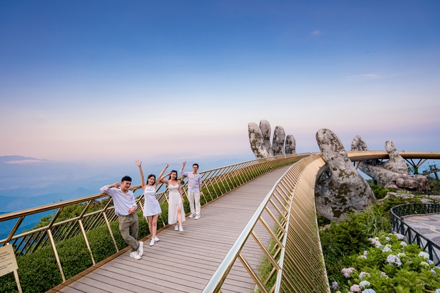 Check-in points at Sun World Ba Na Hills - Ảnh 1.