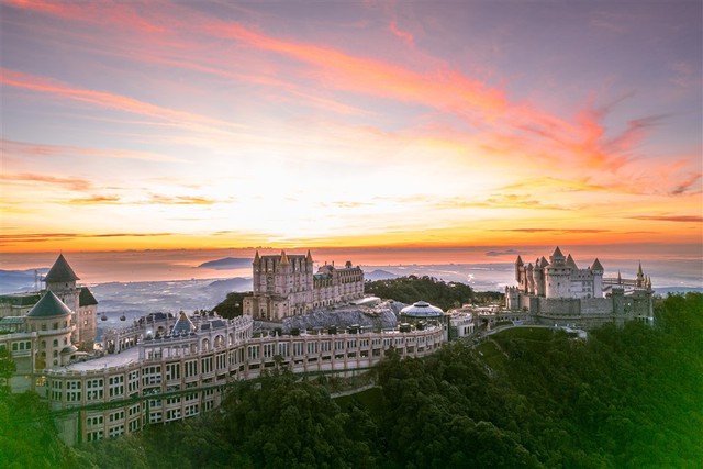 Check-in points at Sun World Ba Na Hills - Ảnh 3.