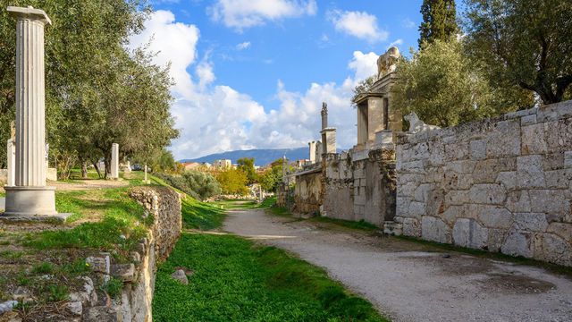Thị trấn Hy Lạp đánh thức tiềm năng du lịch trở thành điểm đến nổi tiếng - Ảnh 1.