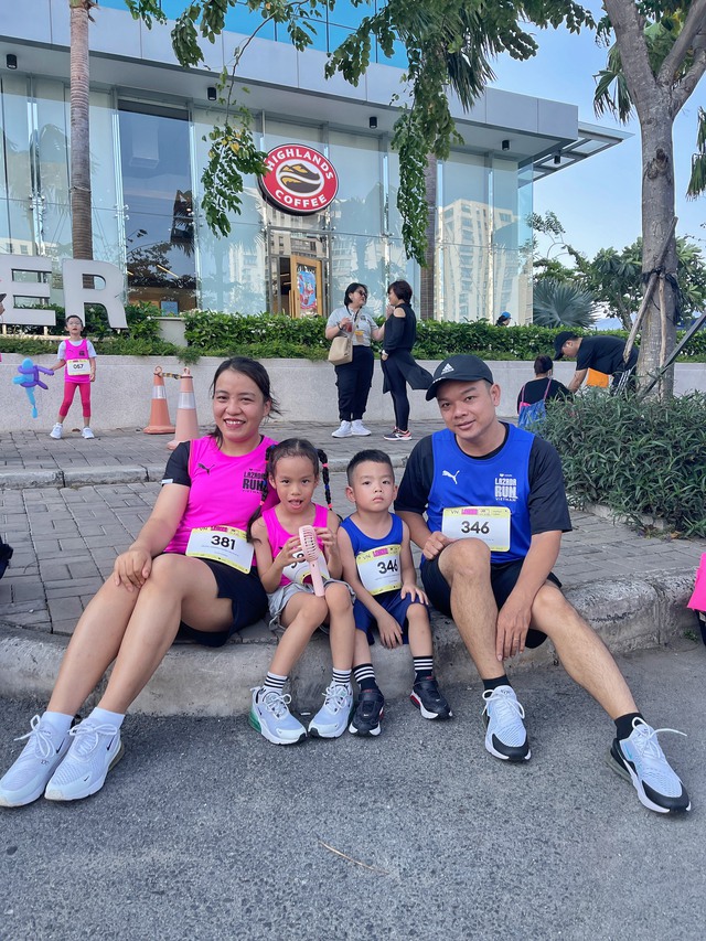 Giải chạy Marathon trở thành sân chơi mới mà nhiều bố mẹ hiện đại lựa chọn cho trẻ vận động - Ảnh 6.