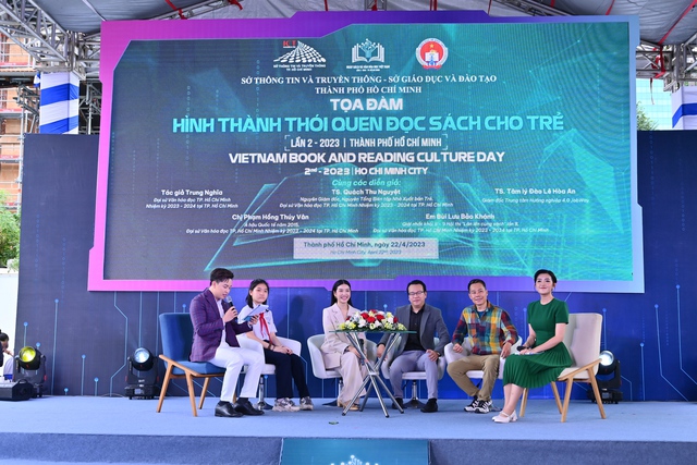 Á Hậu Thúy Vân tham gia quảng bá Văn hóa đọc - Ảnh 1.