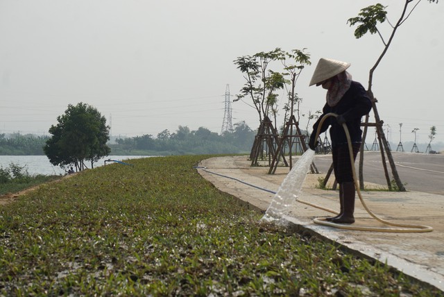 Cận cảnh tuyến đường ven sông hơn 745 tỉ đồng vừa khánh thành ở Đà Nẵng - Ảnh 7.