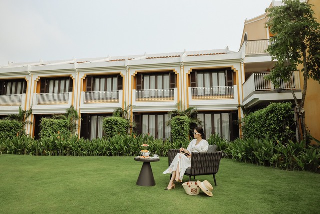 Resort mới ở Hội An có view “ôm trọn” phố cổ khiến du khách mê mẩn đến check-in sống ảo - Ảnh 2.