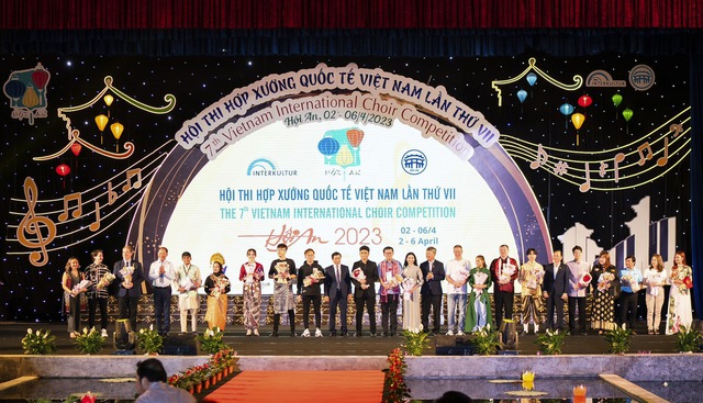 Khai mạc hội thi hợp xướng quốc tế Việt Nam lần thứ VII  - Ảnh 2.