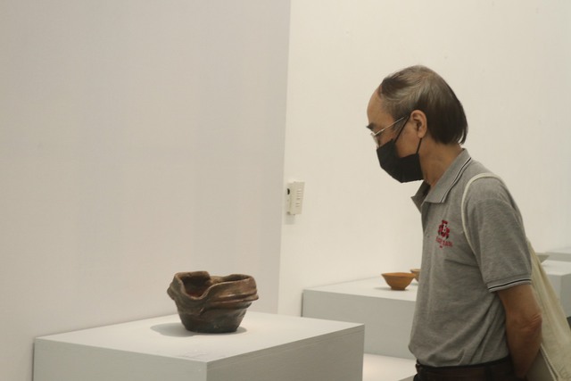 Hơn 80 tác phẩm gốm Yakishime được trưng bày tại Việt Nam - Ảnh 5.