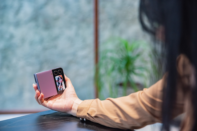Có những lý do khiến Galaxy Z Flip4 được coi là smartphone “sinh ra dành cho giới trẻ” - Ảnh 6.