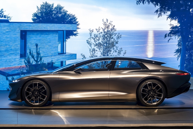 Grandsphere Concept: ‘Máy bay trên 4 bánh xe’, ‘bản nháp’ mẫu xe bậc nhất của Audi - Ảnh 10.