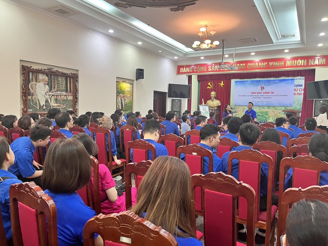 ĐTN Bộ phối hợp với các đơn vị thuộc Đoàn Khối các CQTW tổ chức buổi sinh hoạt chính trị Kỷ niệm 133 năm Ngày sinh Chủ tịch Hồ Chí Minh - Ảnh 3.