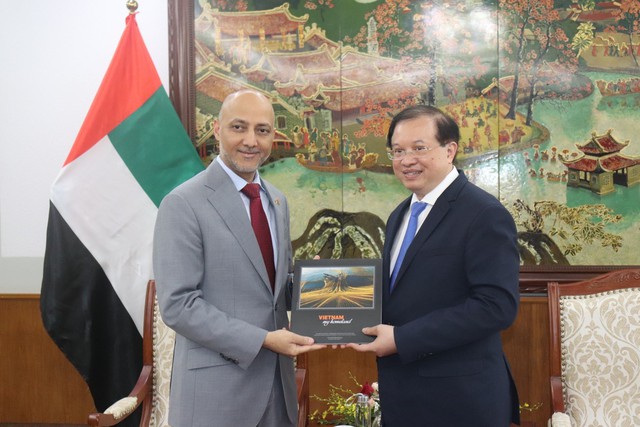 Thúc đẩy hợp tác VHTTDL giữa Việt Nam và UAE - Ảnh 2.