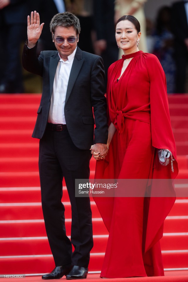 Thảm đỏ Cannes ngày 3:  - Ảnh 2.