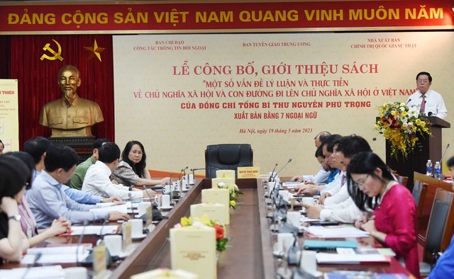 Xuất bản sách của Tổng Bí thư Nguyễn Phú Trọng bằng 7 ngoại ngữ  - Ảnh 3.