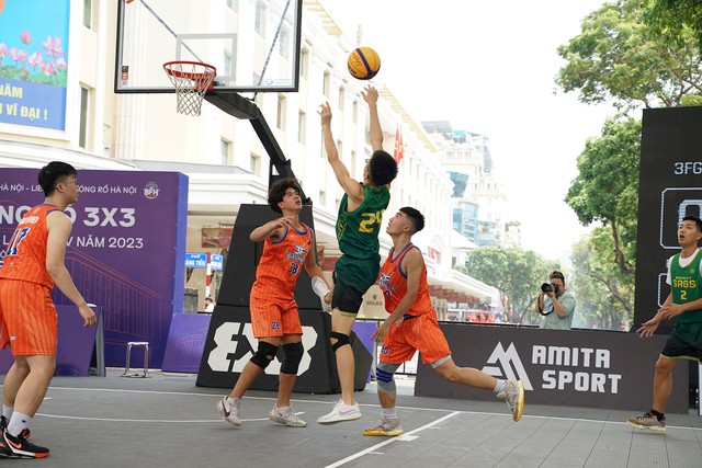 Khởi tranh Giải bóng rổ 3x3 Hà Nội mở rộng 2023 - Ảnh 1.