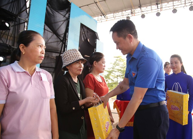 Sôi nổi các hoạt động của Ngày hội “Thanh niên công nhân - Lan tỏa năng lượng tích cực” tại Quảng Nam - Ảnh 2.