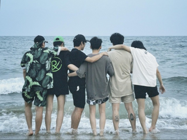 Nhóm nhạc nam &quot;kỳ lạ&quot; nhất Vpop: Chiến thắng show thực tế nhưng chờ hơn nửa năm vẫn chưa được ra mắt - Ảnh 2.