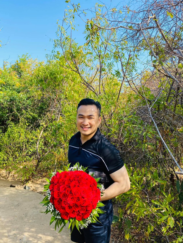 Tài tử đình đám thập niên 90: Giải nghệ sau hơn 2 thập kỷ hoạt động nghệ thuật, cuộc sống ở tuổi U55 hiện ra sao? - Ảnh 3. Tài tử đình đám thập niên 90: Giải nghệ sau hơn 2 thập kỷ hoạt động nghệ thuật, cuộc sống ở tuổi U55 hiện ra sao? - Ảnh 3.