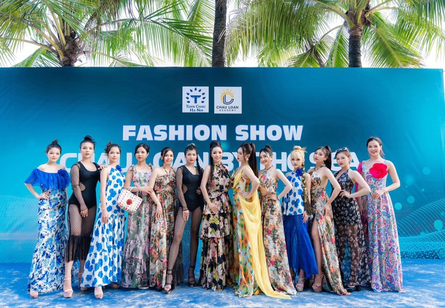 “Fashion Show Chau Loan By The Sea” – Show diễn thời trang lớn và chuyên nghiệp - Ảnh 3.