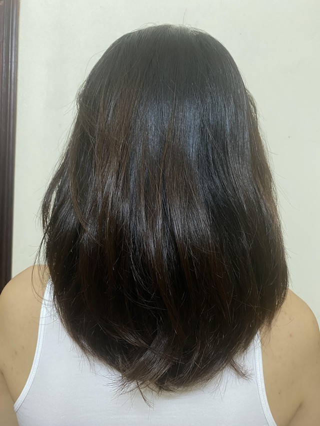 Bỏ túi kinh nghiệm dùng kem ủ và tinh chất dưỡng để giúp tóc luôn suôn mượt, vào nếp  - Ảnh 3.