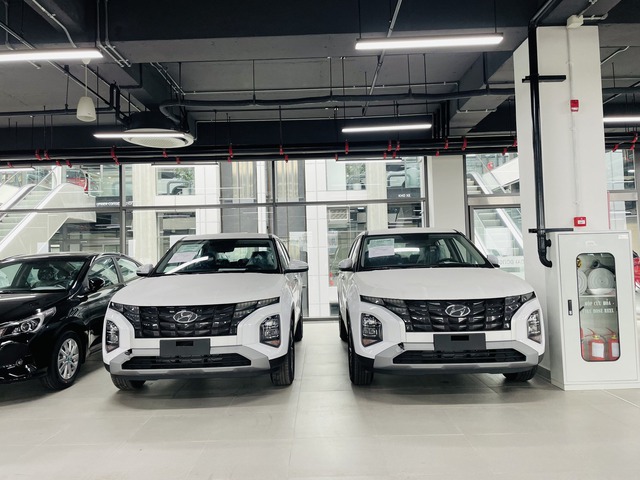Hyundai Creta lắp ráp trong nước về đại lý, giữ nguyên trang bị và giá bán - Ảnh 1.