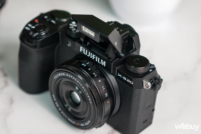 Ra đường chụp ảnh với Fujifilm X-S20: Không còn là dòng máy 'nhập môn' - Ảnh 6.